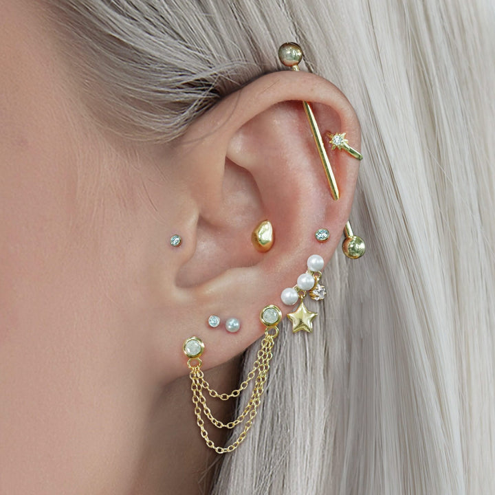 Boucle d'oreille à punaise en cristal 3A CZ de plusieurs tailles