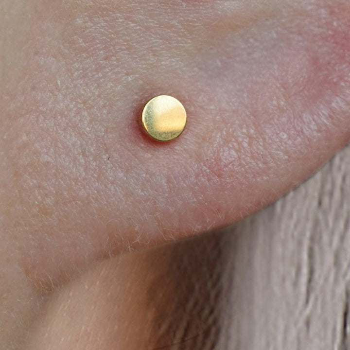 Mini Plain Disc Push Pin Piercing Ohrring
