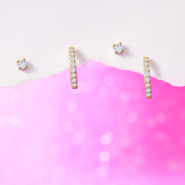 Studs earrings