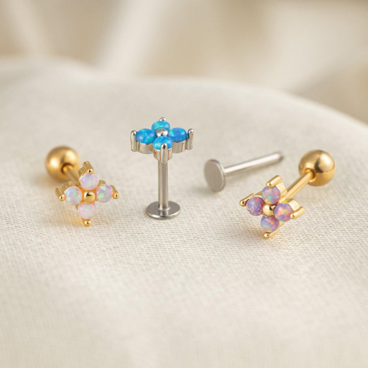 Boucle d'oreille piercing à dos plat en opale bleue trèfle à quatre feuilles