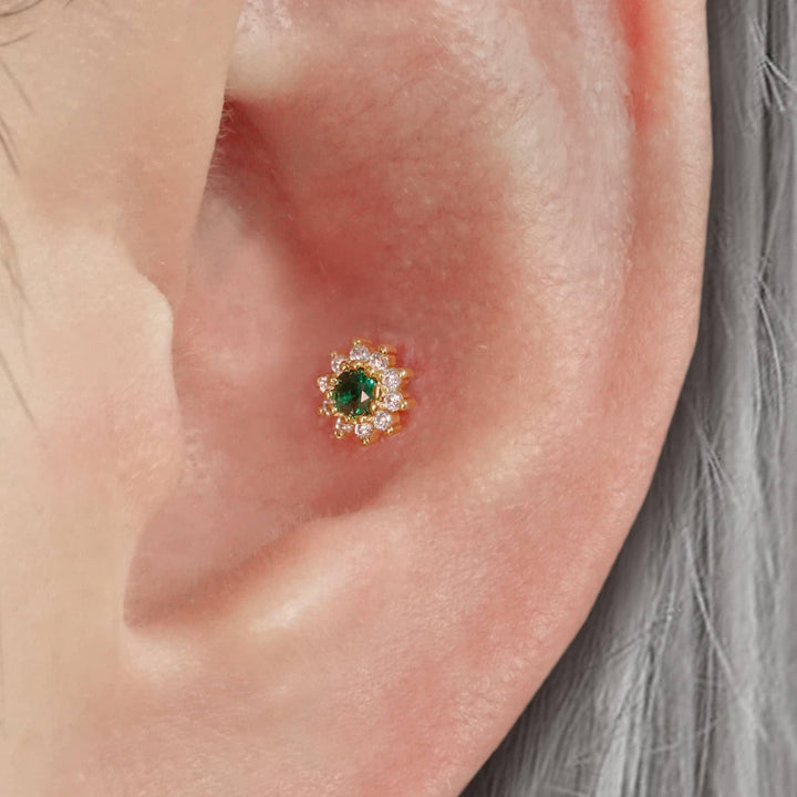 Smaragdgrüner 3A CZ Sonnenblume Flache Rückseite Piercing Ohrstecker
