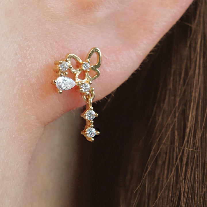 gold earrings