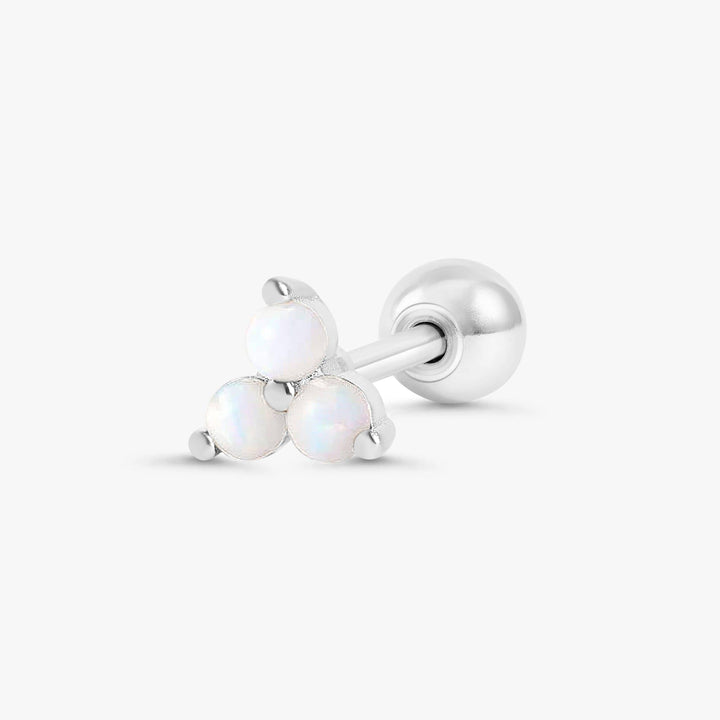 Boucle d'oreille piercing triple opale blanche à dos plat